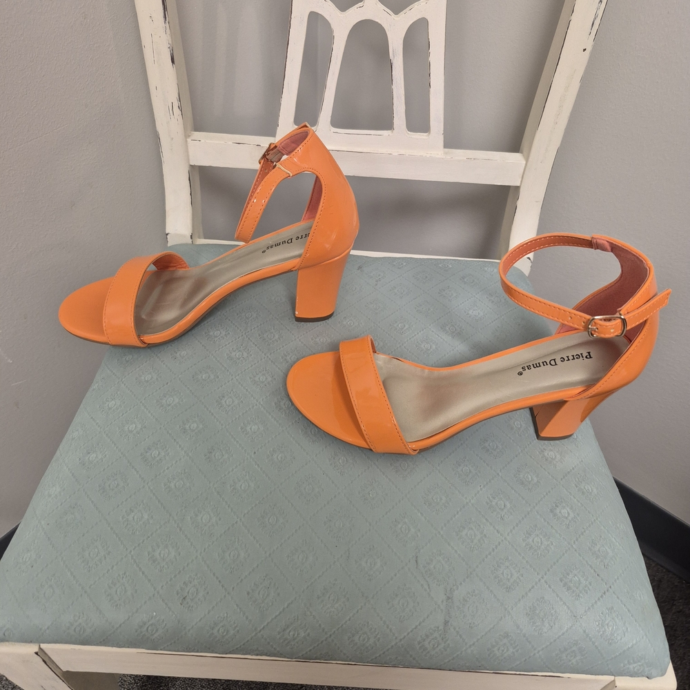 Pierre Dumas Women's Orange Sandals - Picture 4 of 10